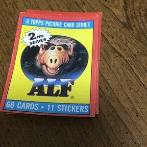 4 ALF TRADING CARDS … ADDED TO ANY BUNDLE FREE … FREE CARDS